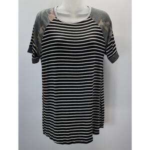 Lovely Souls Women’s Striped Camo Shortsleeve T-shirt Sz S